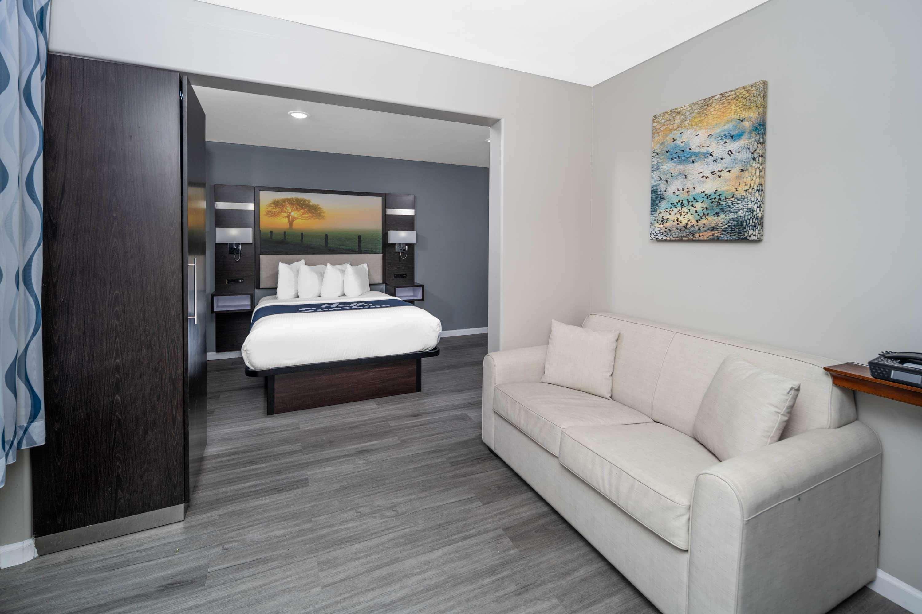 Days Inn By Wyndham Galt - Elk Grove South מראה חיצוני תמונה