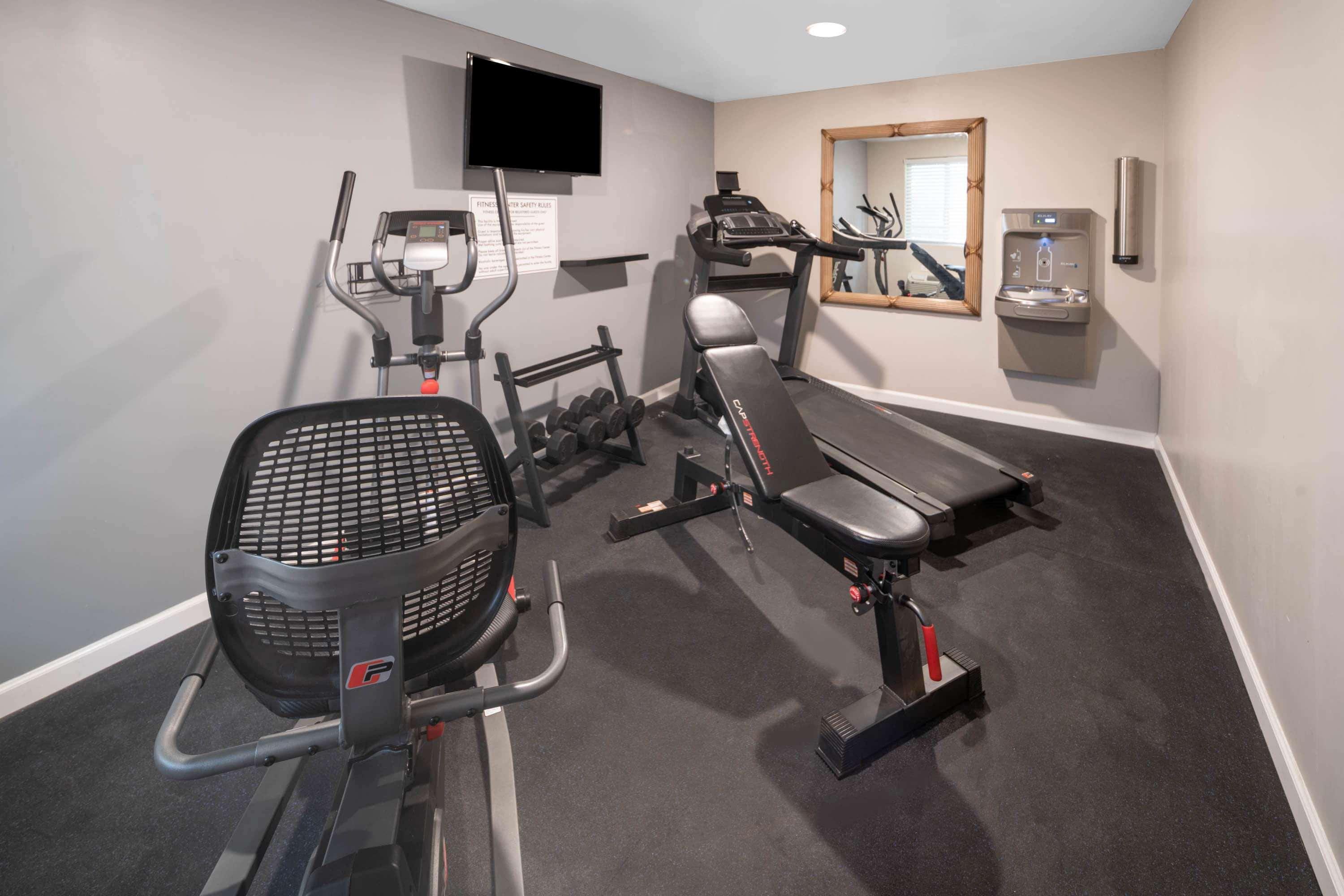 Days Inn By Wyndham Galt - Elk Grove South מראה חיצוני תמונה